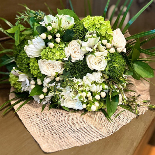 Product image of "Green Meadow" featuring a bouquet of mixed flowers